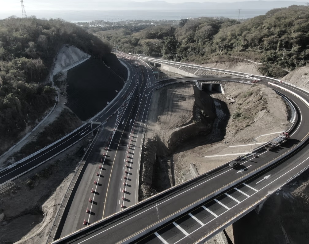 Las Varas–Puerto Vallarta Highway